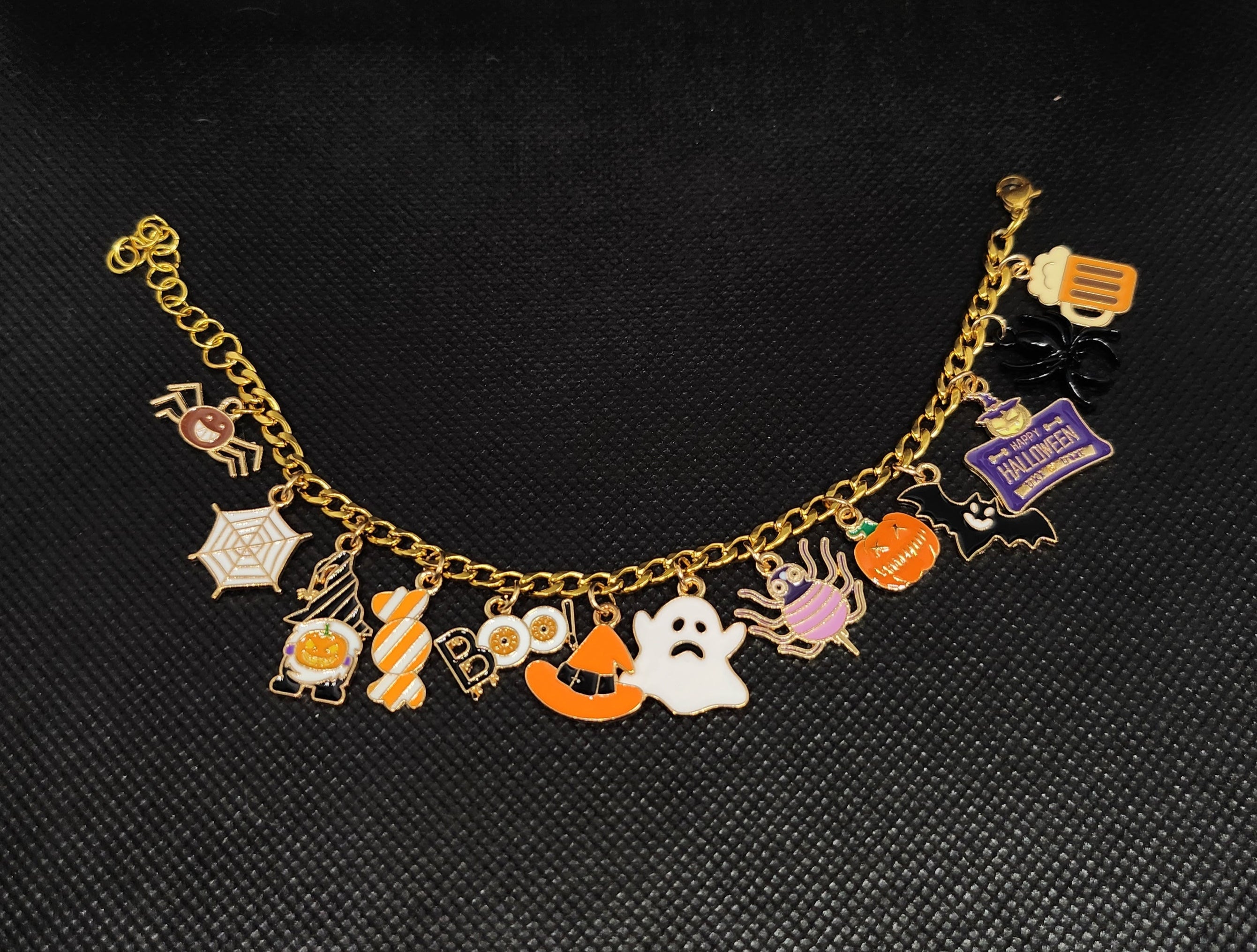 Spooklet (Spooky + Bracelet)🕸️🕷️🎃