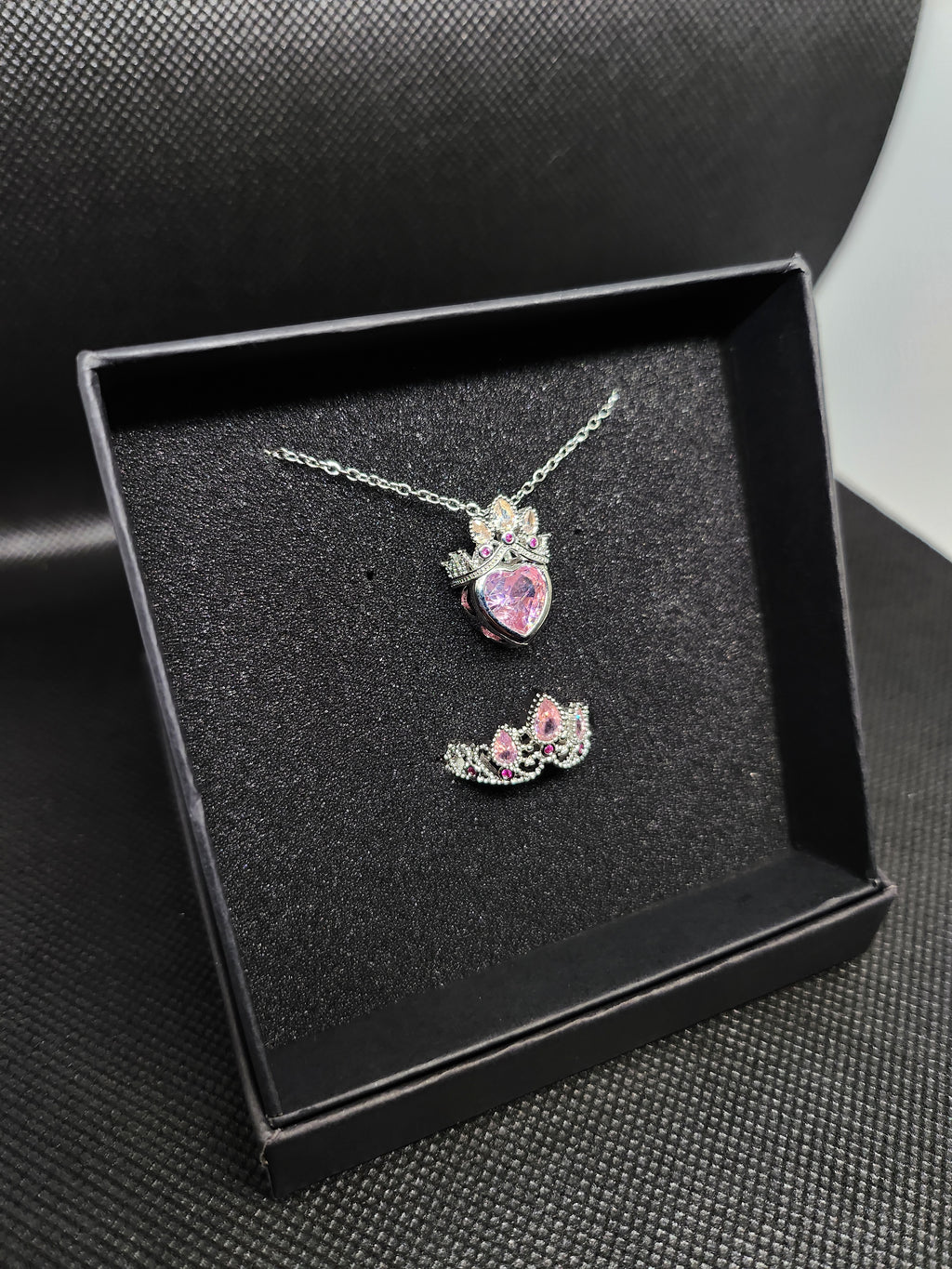 Tiara of Triumph👑🩷✨(Necklace + Ring)
