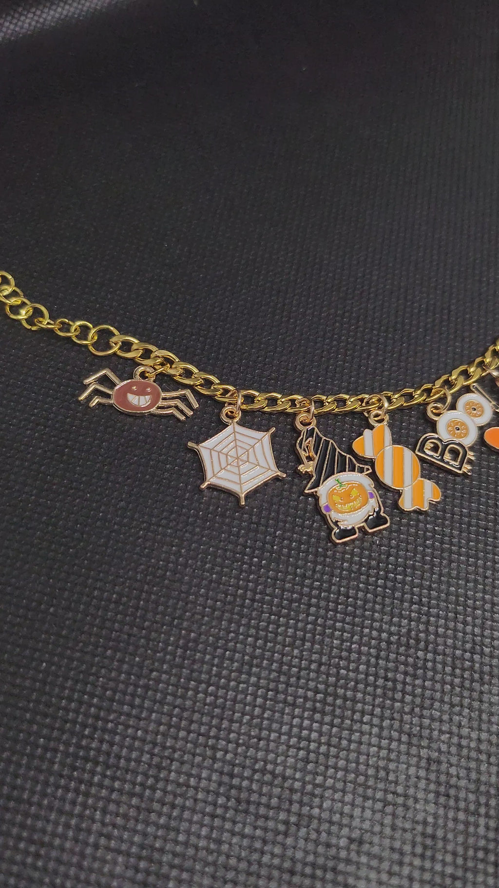 Spooklet (Spooky + Bracelet)🕸️🕷️🎃