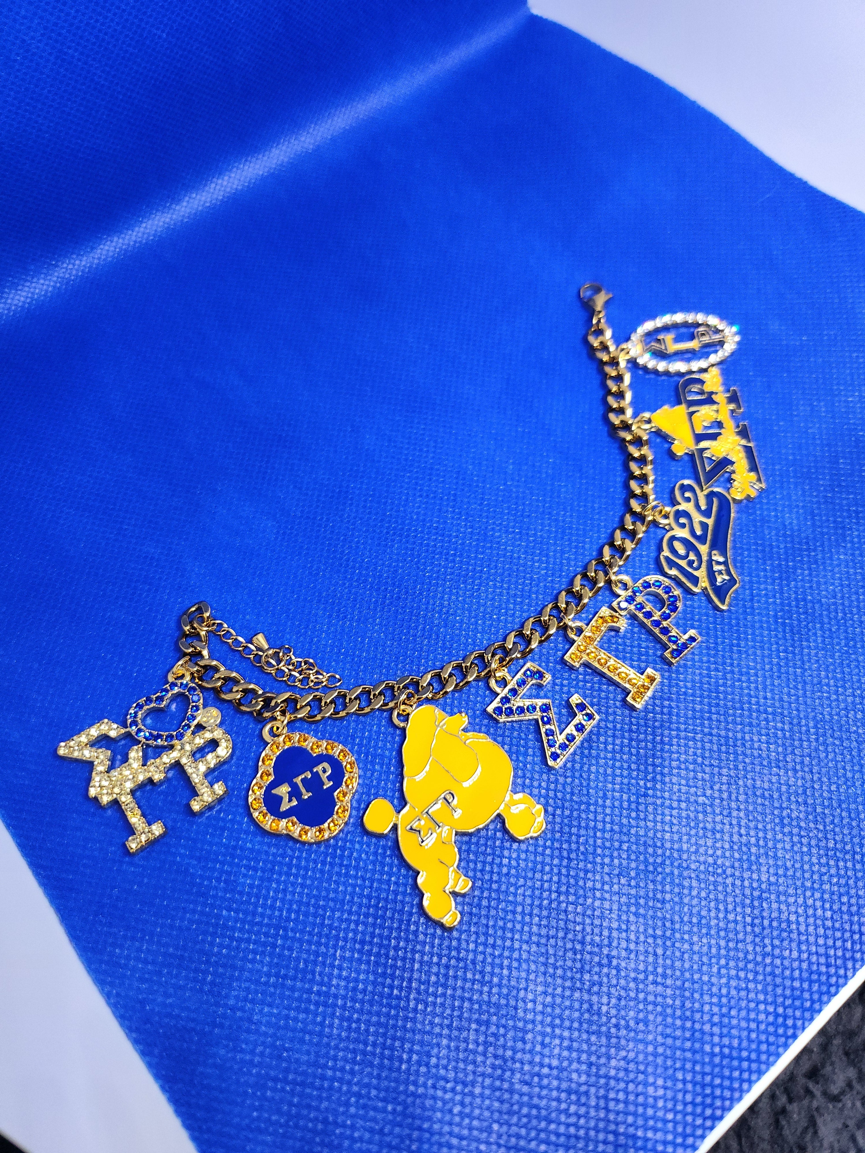 Sigma Gamma Rho (ΣΓΡ) Bracelet✨💙